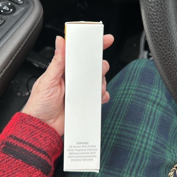 Yellow Diamond Eau de Toilette by Perfect Scents, 3.4 FL OZ, 100 ml - Picture 3 of 7